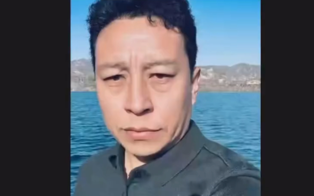 闻神照片